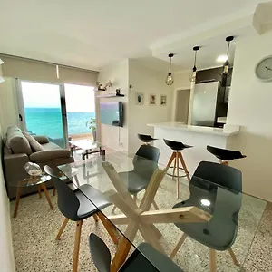 Hermoso Edificio Frente Al Mar Con Gran Terraza Y Hermosas Vistas , Las Palmas de Gran Canaria Spain